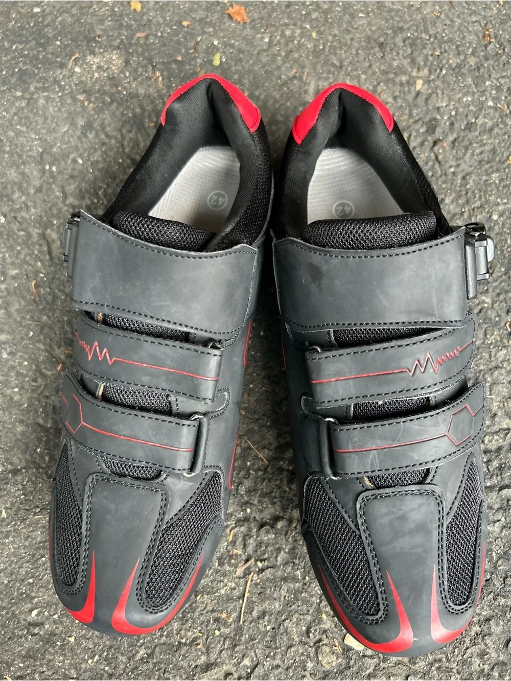 Black and Red Athletic Cycling Shoes - Secure Strap Closure